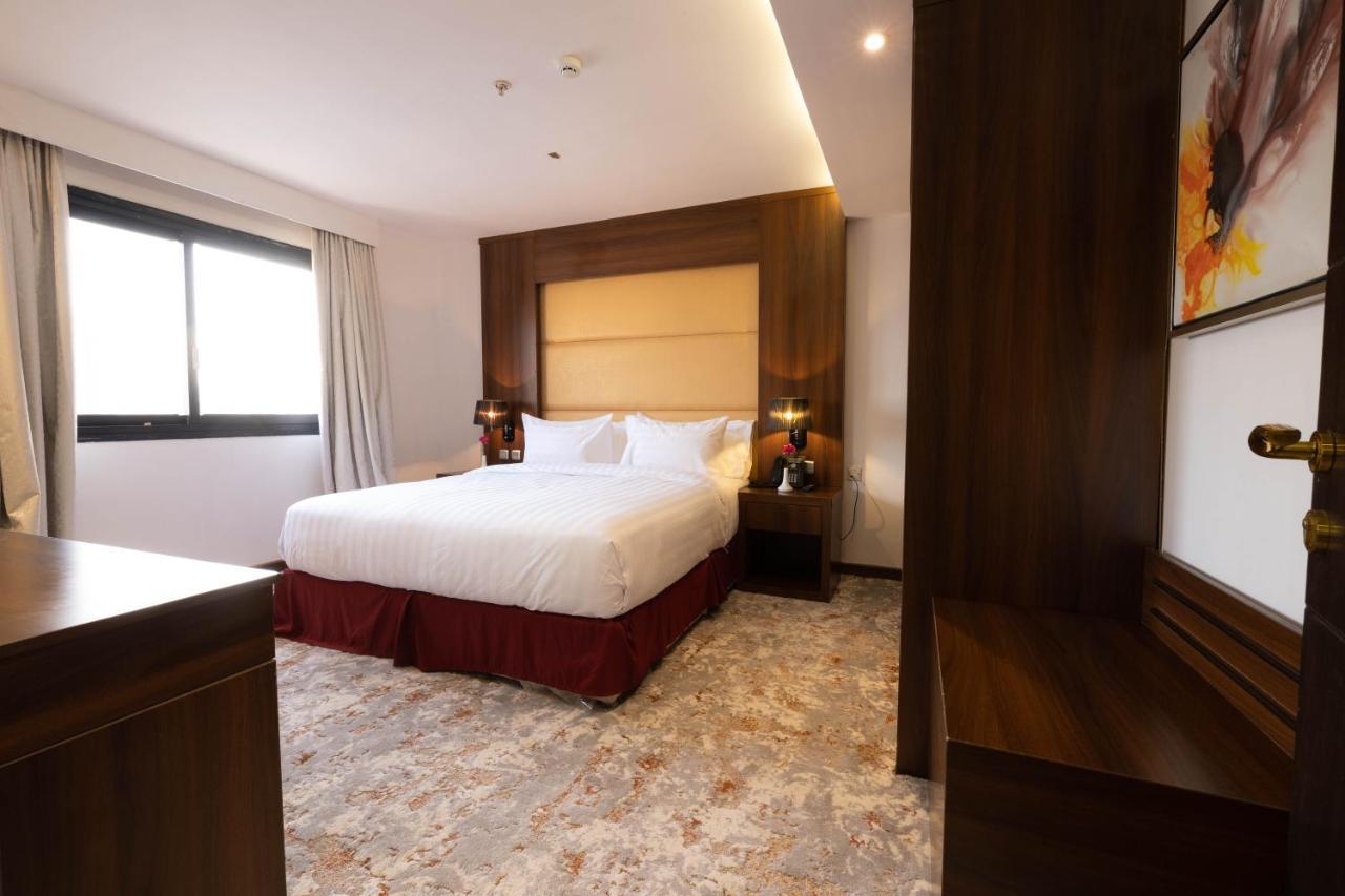 Mira Business Hotel Riadh Exterior foto
