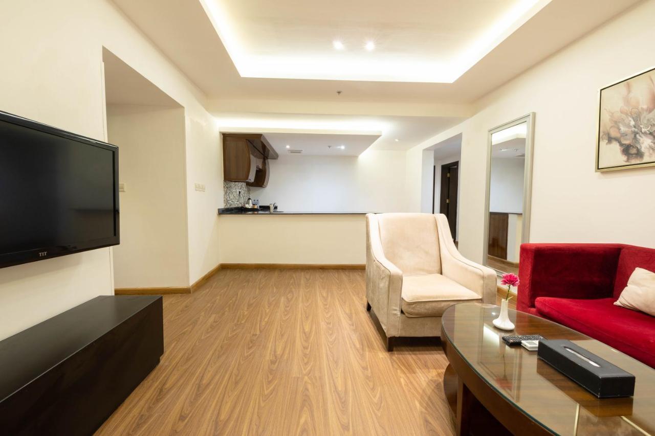 Mira Business Hotel Riadh Exterior foto