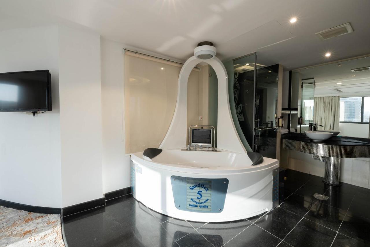 Mira Business Hotel Riadh Exterior foto
