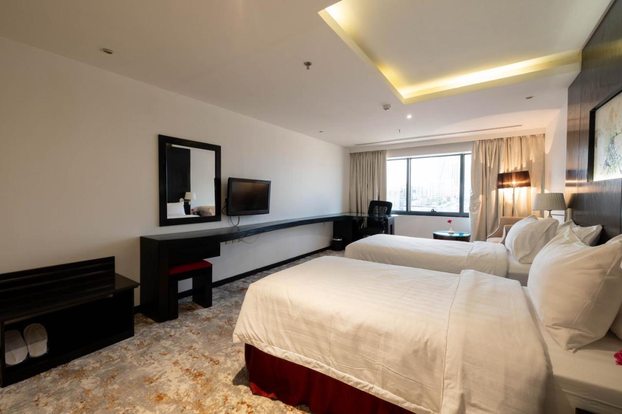 Mira Business Hotel Riadh Exterior foto