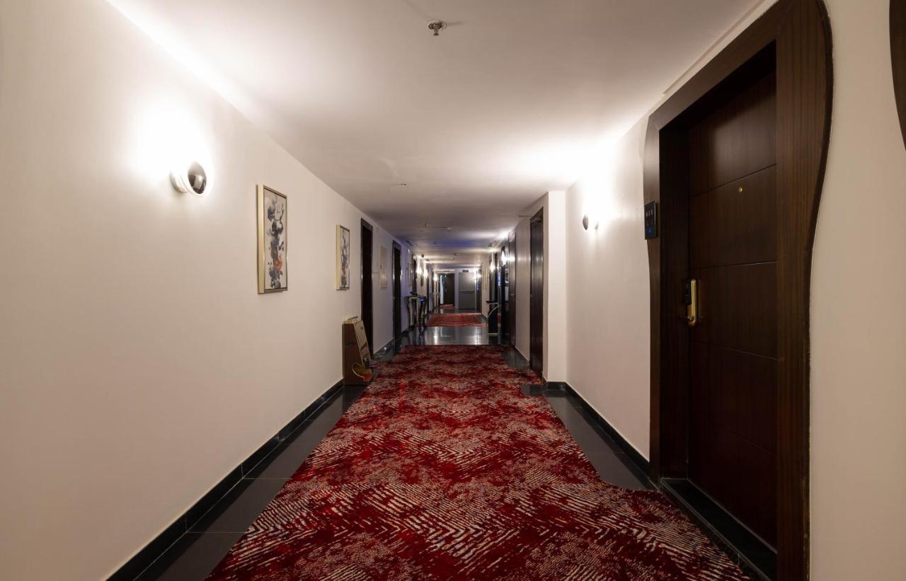 Mira Business Hotel Riadh Exterior foto
