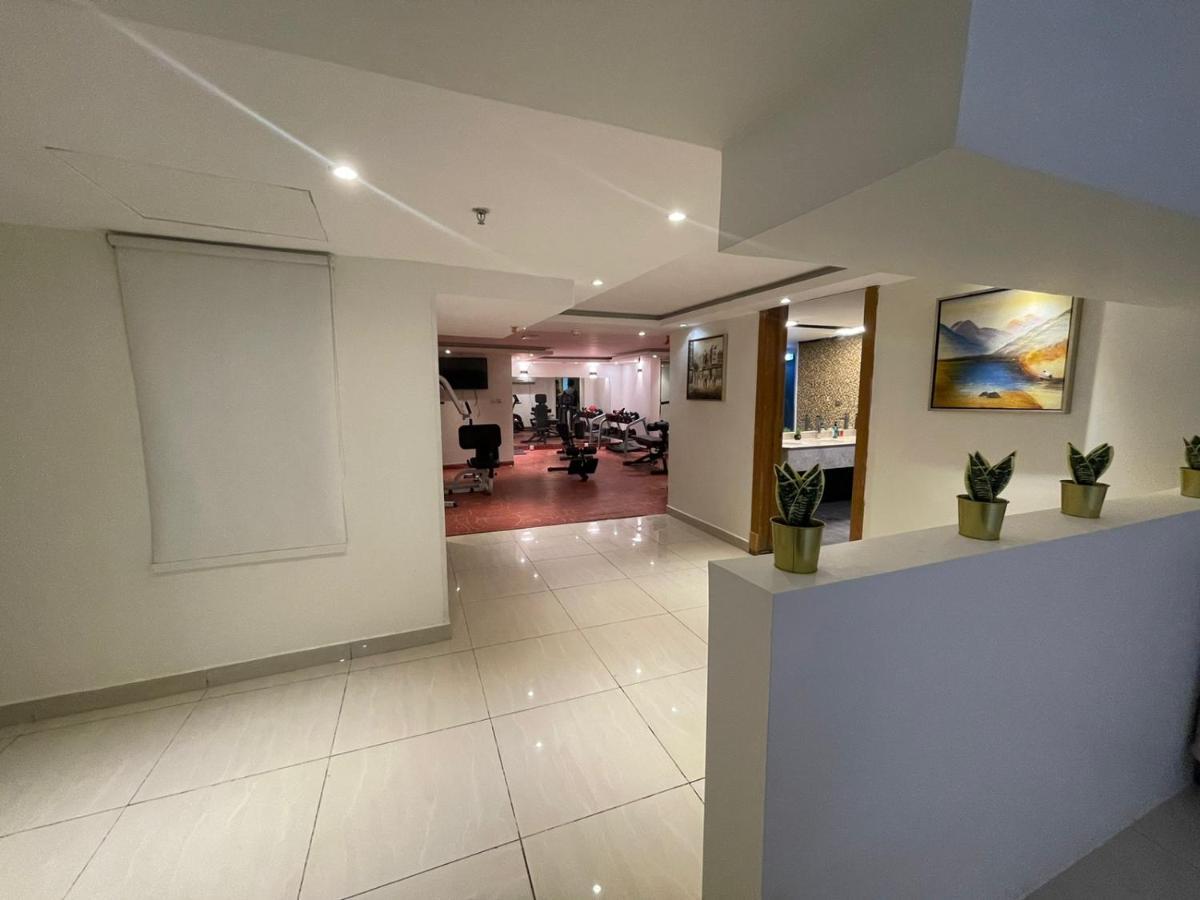 Mira Business Hotel Riadh Exterior foto
