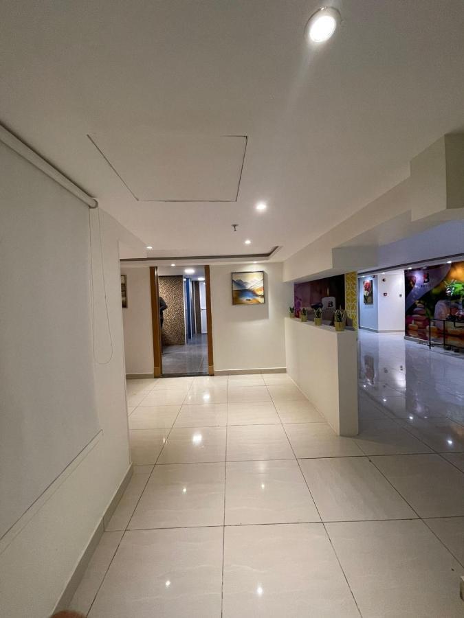 Mira Business Hotel Riadh Exterior foto